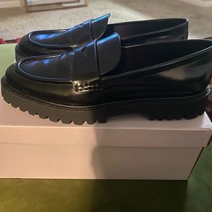 Never been worn black loafers. Size 39
